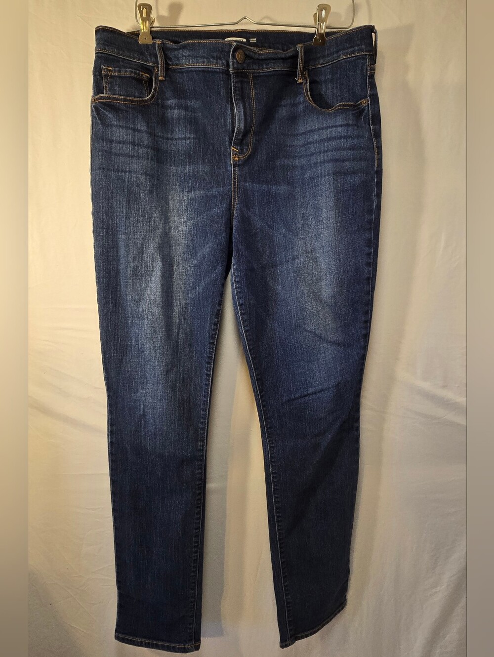 Old Navy Curvy Straight Jeans US Womens Size 14 Perfectly Broken In Med Dark
